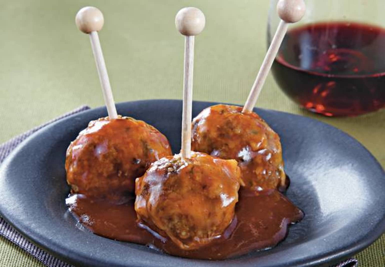 Slow-Cooker Enchilada Meatballs